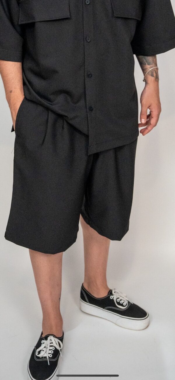 Devoted Classic Pleated Short Black - Image 2